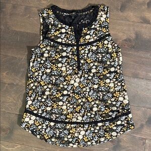 Lucky Brand Black and White Graphic Sleeveless Blouse